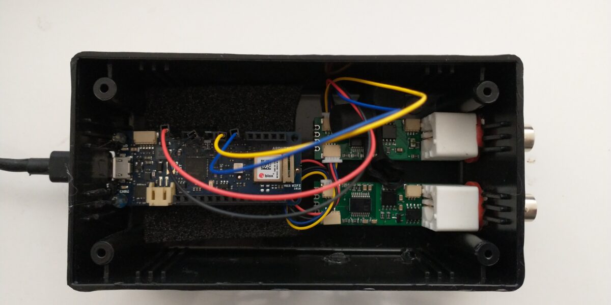 A pH/EC measuring station using an Arduino MKR wifi 1010